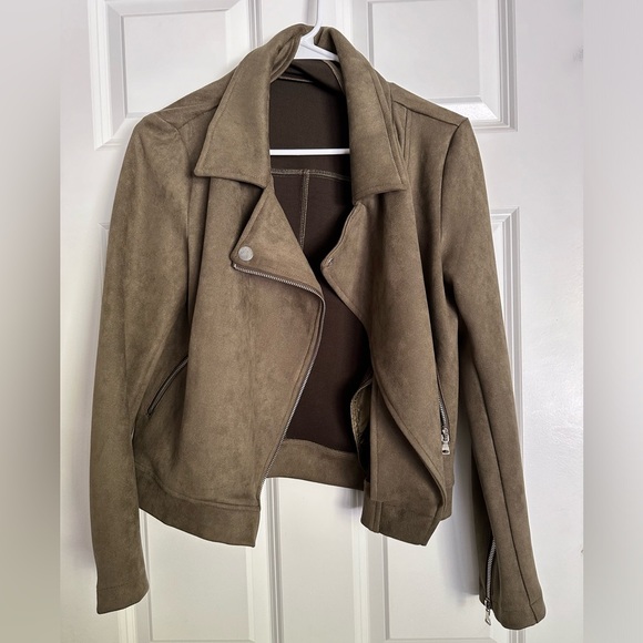 NWOT Suede olive green biker jacket - Picture 2 of 8